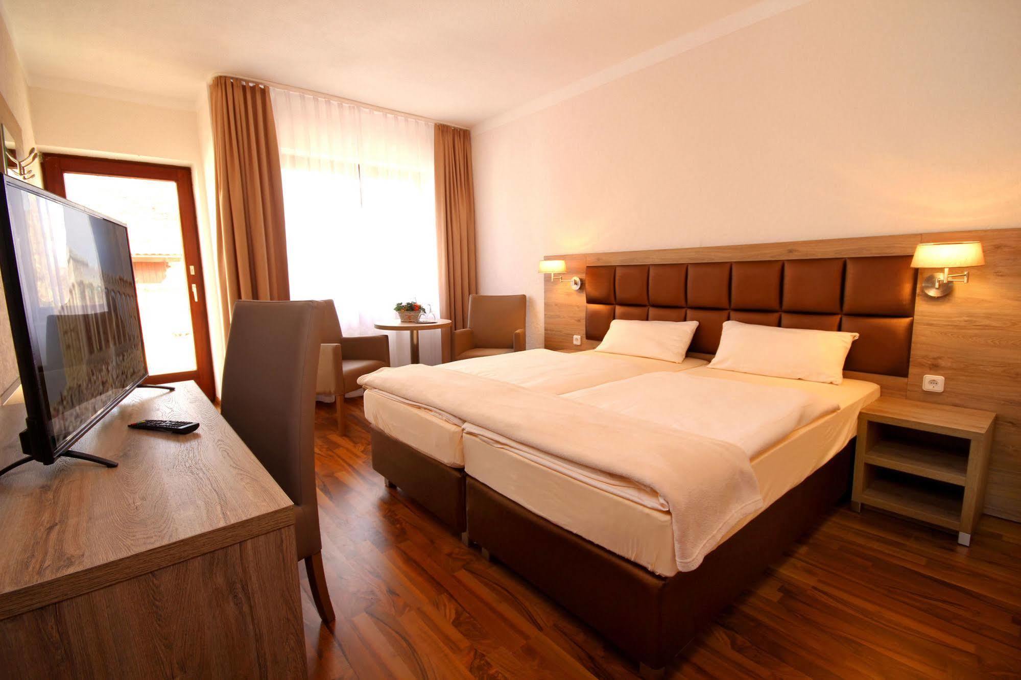 Strand Hotel Nordsee, Hotel Deichlaeufer Tossens Kültér fotó